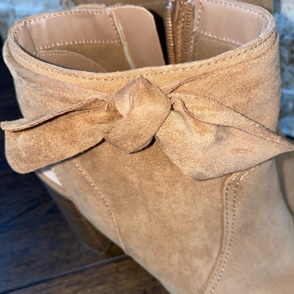 Sandals - Picture 7 of 7